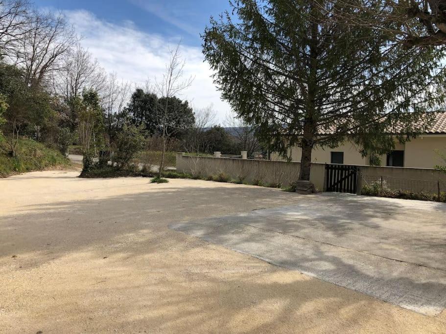 شقة Le Studio De Diane - Terrasse Et Parking - Montboucher-sur-Jabron المظهر الخارجي الصورة