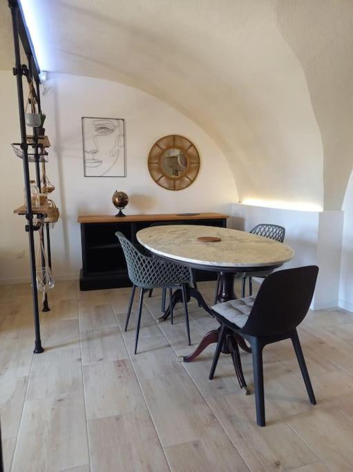 شقة Le Studio De Diane - Terrasse Et Parking - Montboucher-sur-Jabron المظهر الخارجي الصورة